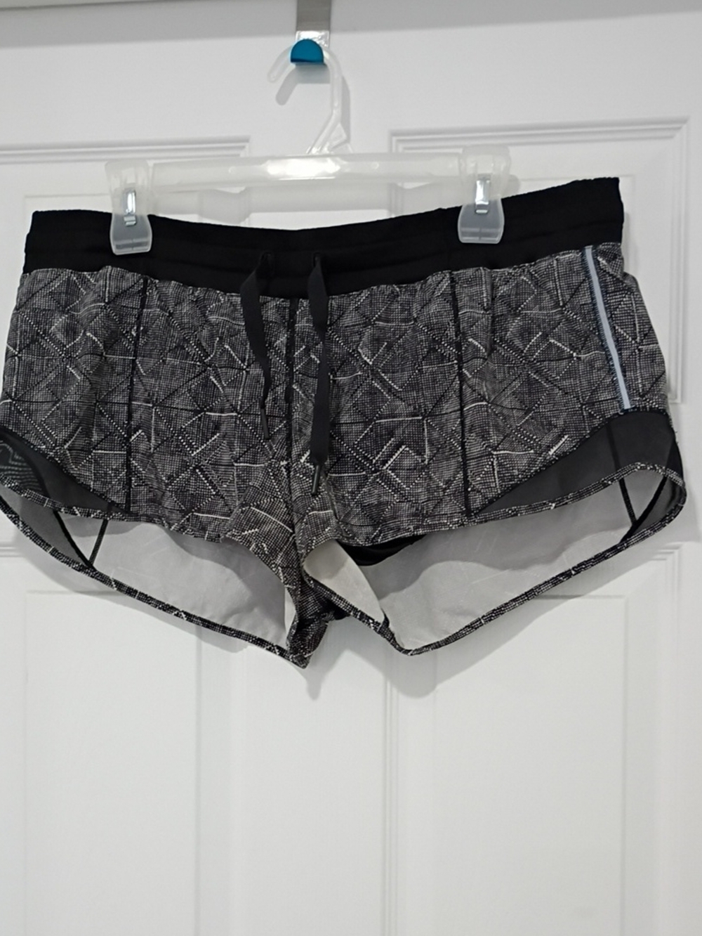 Women’s Black Patterned Shorts with Drawstring
